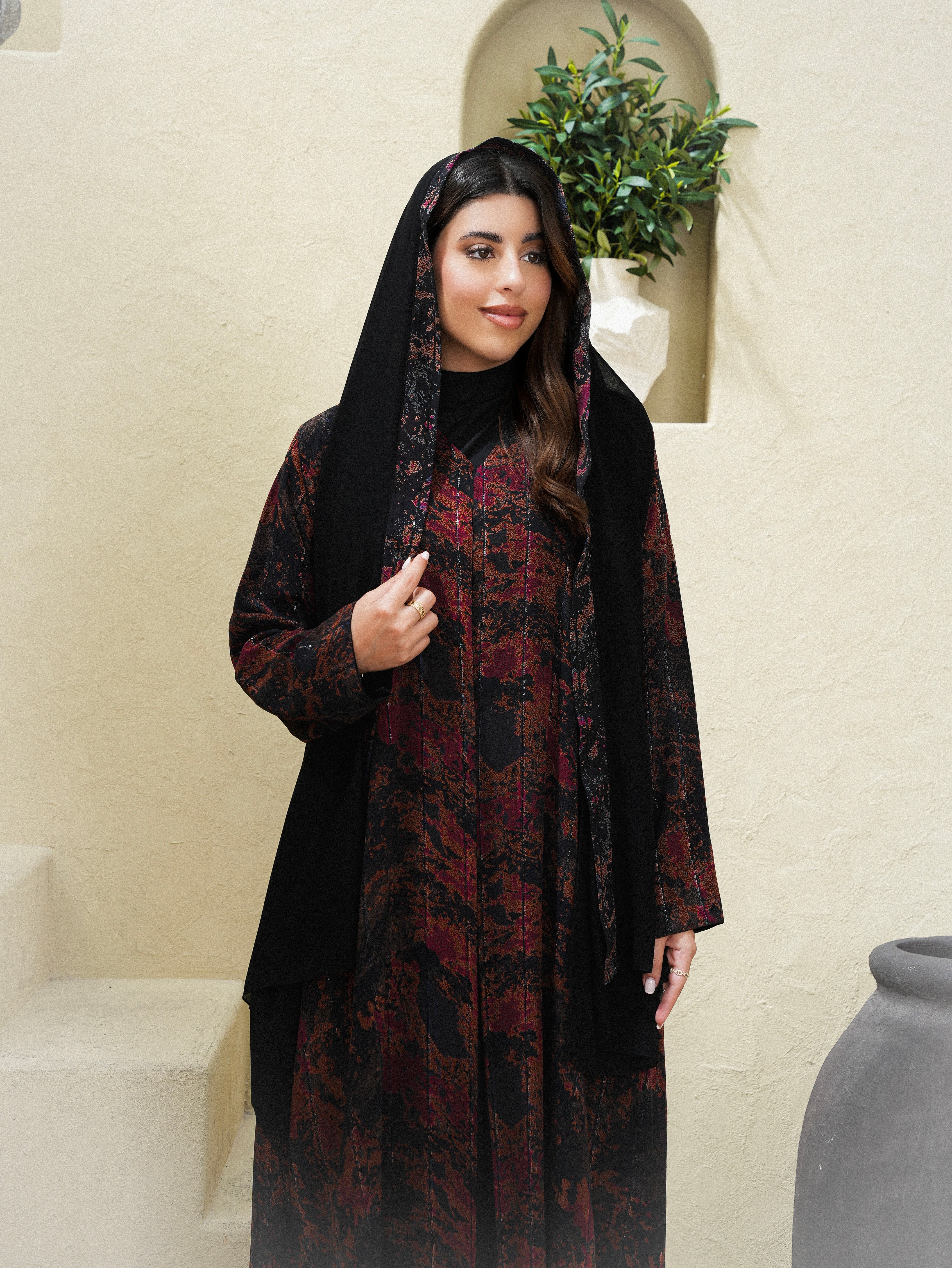 Abaya “Crimson Glow”