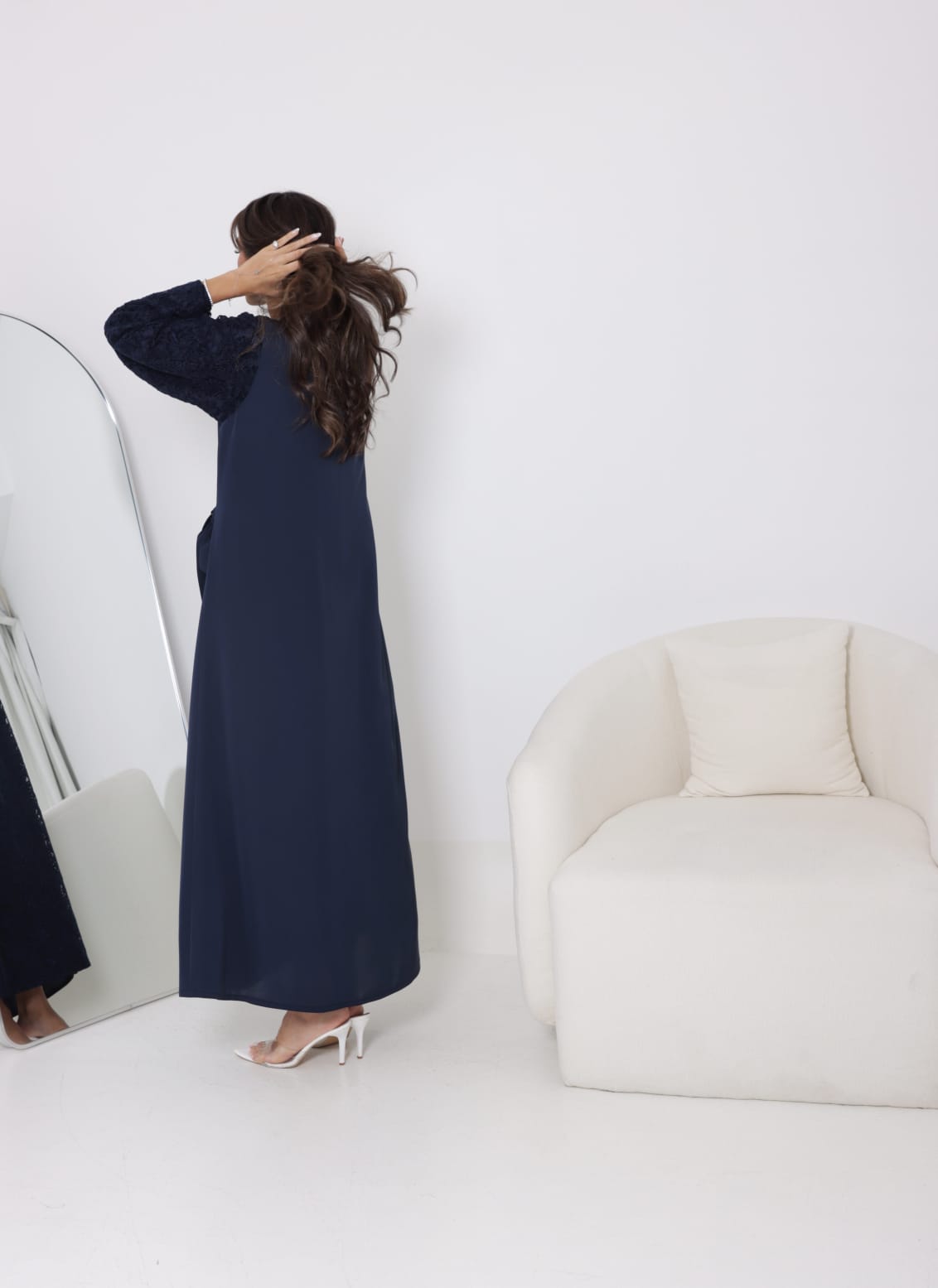 “Whisper of Elegance” Abaya Navy